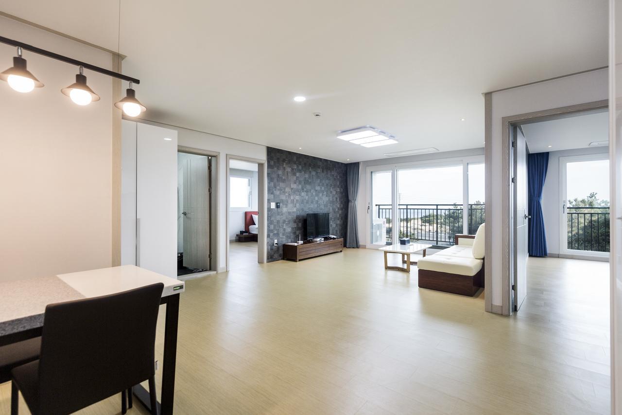 海洋广场度假村 西归浦市 外观 照片